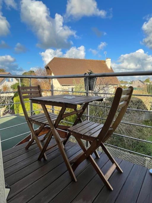 Appartement Cosy Sous Les Toits Lion-sur-Mer Exterior foto